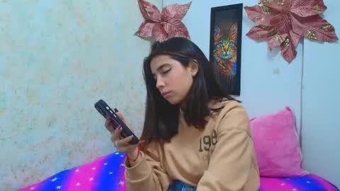 rousse_violet online show from 01.09.25