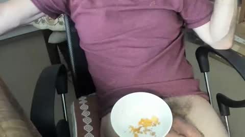 Snapshot of routi chatting on 11.26.25 routi97 online show from 11.26.25