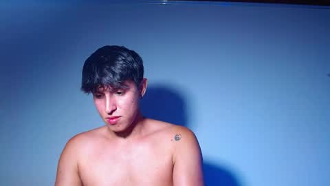 rowanboy23 online show from 04.22.26