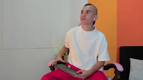 Rowan online show from 04.24.26
