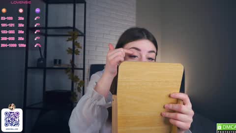 Michelle online show from 12.17.24