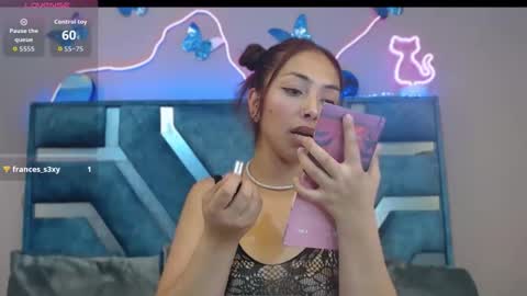 Snapshot of roxan_fox_ chatting on 04.29.26 Roxane online show from 04.29.26