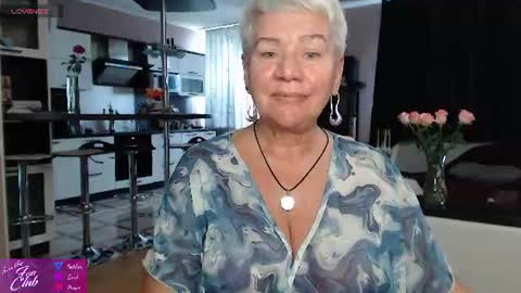 Snapshot of roxana_brooks chatting on 08.05.26 Roxana online show from 08.05.26