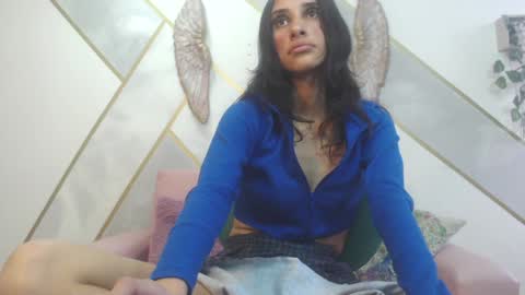 Snapshot of roxana_cyrano chatting on 12.04.24   online show from 12.04.24
