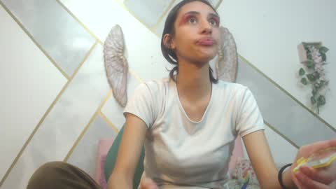 Snapshot of roxana_cyrano chatting on 12.05.24   online show from 12.05.24