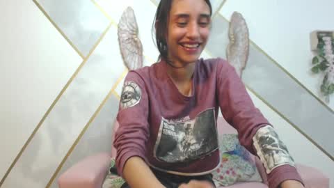 Snapshot of roxana_cyrano chatting on 01.14.25   online show from 01.14.25