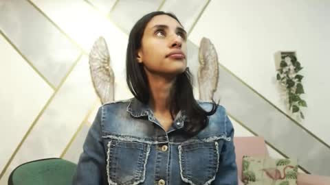 Snapshot of roxana_cyrano chatting on 10.07.25   online show from 10.07.25
