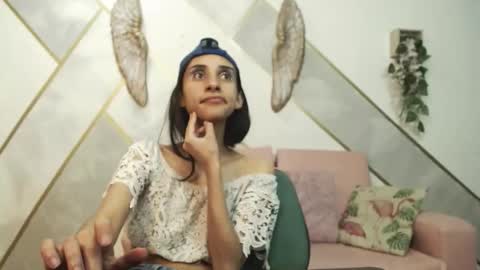 Snapshot of roxana_cyrano chatting on 10.10.25   online show from 10.10.25