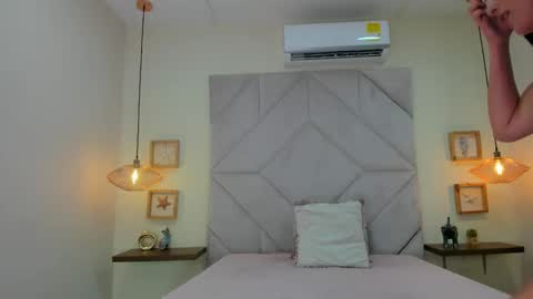 Roxana   online show from 10.04.25