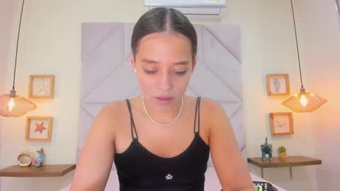 Roxana   online show from 10.05.25