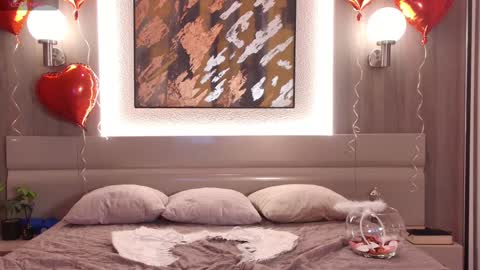 Roxana online show from 02.14.25