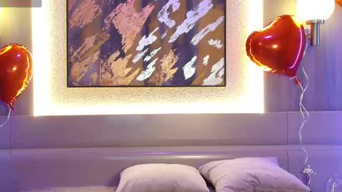 Roxana online show from 02.20.25