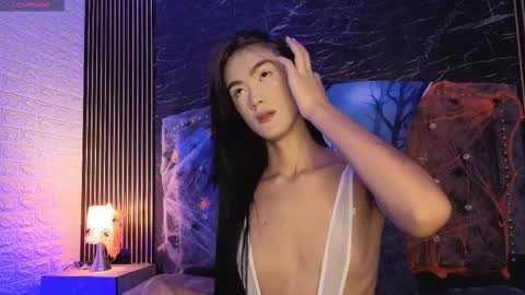 roxana_scottt online show from 10.14.25