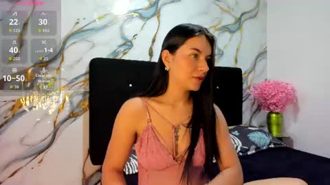 Snapshot of roxanaborns chatting on 07.13.26 roxanaborns online show from 07.13.26