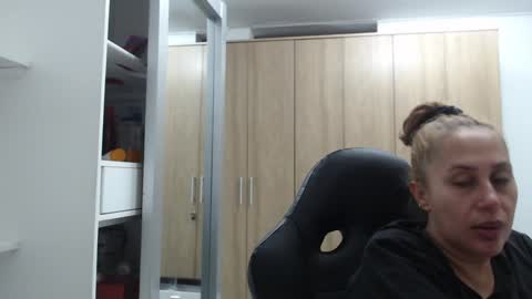 Roxana online show from 01.05.25