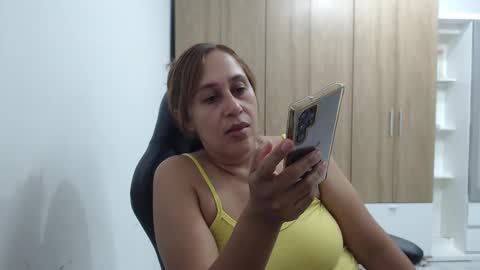 Snapshot of roxanalove7 chatting on 12.01.25 Roxana online show from 12.01.25