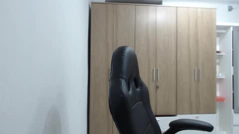 Snapshot of roxanalove7 chatting on 01.12.26 Roxana online show from 01.12.26