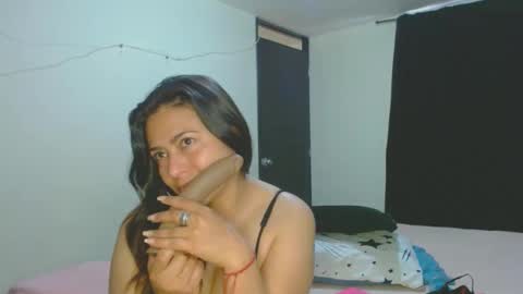 Snapshot of roxanasexy2025 chatting on 09.24.25 roxanasexy2025 online show from 09.24.25