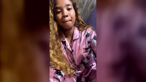 roxanne_98 online show from 04.06.26