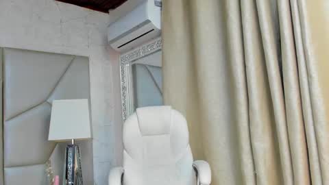 roxanne_evan online show from 03.11.25