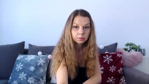 roxanneliss online show from 01.19.25