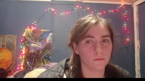 Snapshot of roxanneroulette chatting on 01.04.25 Silver online show from 01.04.25