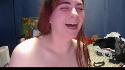 Snapshot of roxanneroulette chatting on 01.04.25 Silver online show from 01.04.25