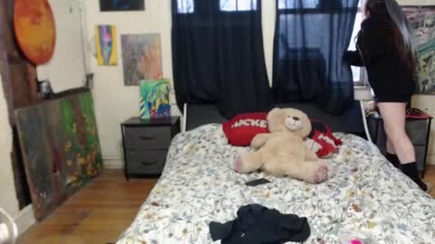 Snapshot of roxanneroulette chatting on 01.17.25 Silver online show from 01.17.25