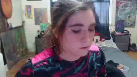 Snapshot of roxanneroulette chatting on 01.18.25 Silver online show from 01.18.25