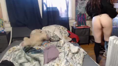 Snapshot of roxanneroulette chatting on 01.21.25 Silver online show from 01.21.25