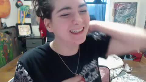 Snapshot of roxanneroulette chatting on 02.01.25 Silver online show from 02.01.25
