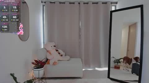  R O X I E  online show from 09.30.25