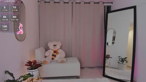  R O X I E  online show from 11.29.25