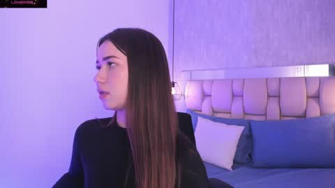 Roxie  online show from 02.09.25