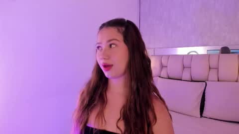 Roxie  online show from 12.15.25