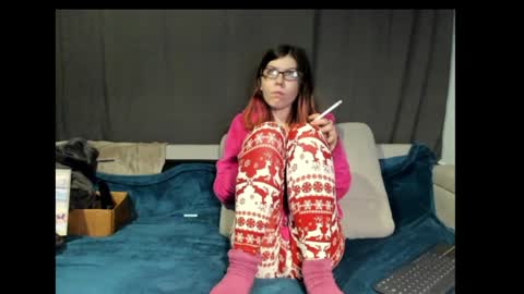 roxihazeleyes online show from 01.17.25