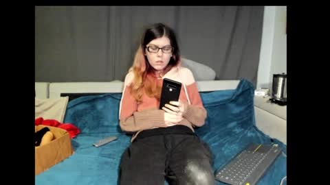 roxihazeleyes online show from 01.21.25