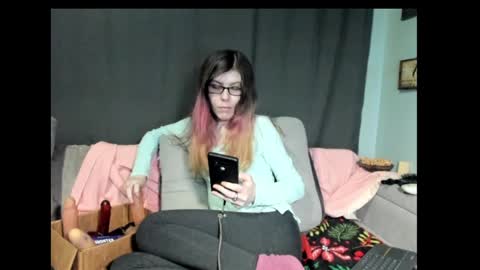 roxihazeleyes online show from 01.27.25