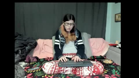 roxihazeleyes online show from 01.29.25