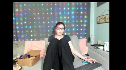 roxihazeleyes online show from 02.27.25
