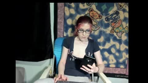 roxihazeleyes online show from 03.08.25