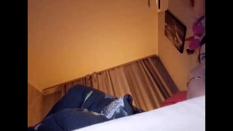 Snapshot of roxolanaa_sexy chatting on 12.29.24 ROXOLANAA SEXY online show from 12.29.24