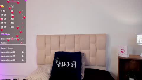 Roxxy online show from 12.03.24