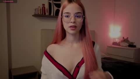 Roxxy online show from 12.22.25