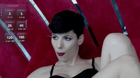 Roxy online show from 10.17.25