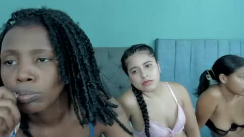roxxy_velasquez online show from 06.11.26