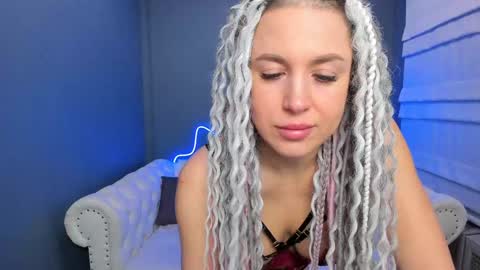 Snapshot of roxy_mars chatting on 01.17.25 Roxy online show from 01.17.25