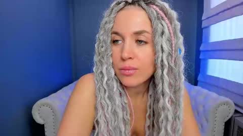 Snapshot of roxy_mars chatting on 02.14.25 Roxy online show from 02.14.25