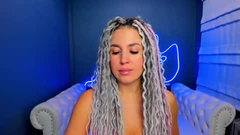 Roxy online show from 10.20.25