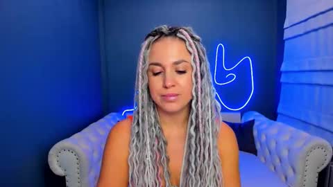 Roxy online show from 10.25.25